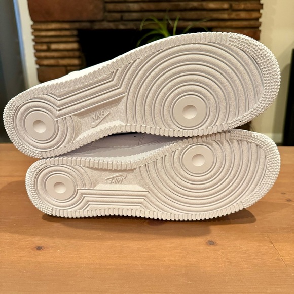 Nike Air Force 1 ‘07 Low “White Game Royal” / Sz. 11 / DS (New) - Picture 6 of 7